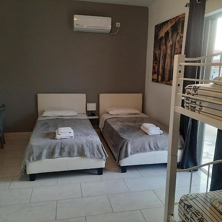 Galotel Agnoudas Near The Airport Markopoulo Mesogaias ภายนอก รูปภาพ